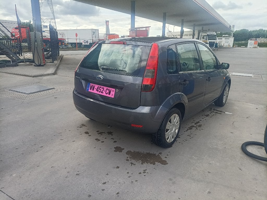 Ionut, Auto's, 1299 cc, 4 cilinders, Blauw, Alcantara