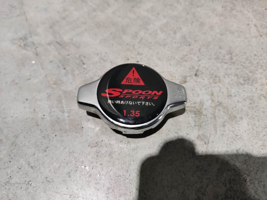 Bouchon de radiateur Spoon, Enlèvement, Honda