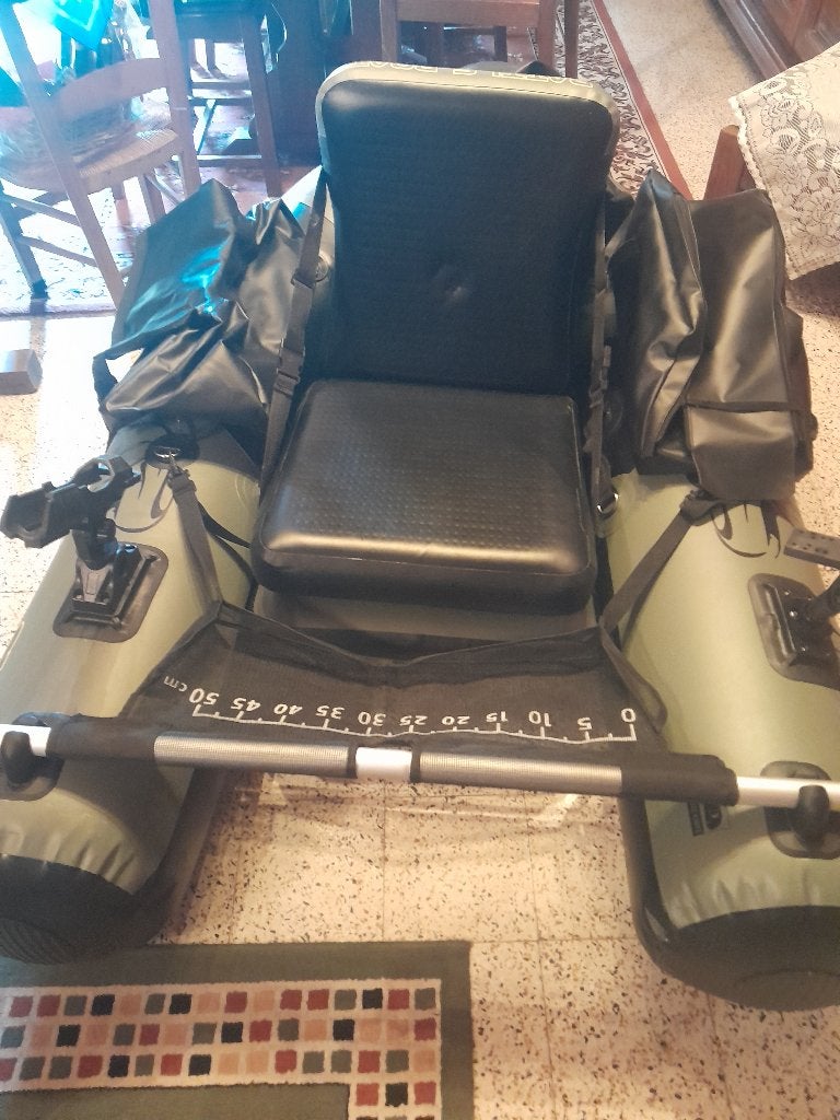 FLOAT TUBE BATTLE BOAT 1,7  M BLACK CAT, Enlèvement, Comme neuf, Ensemble complet