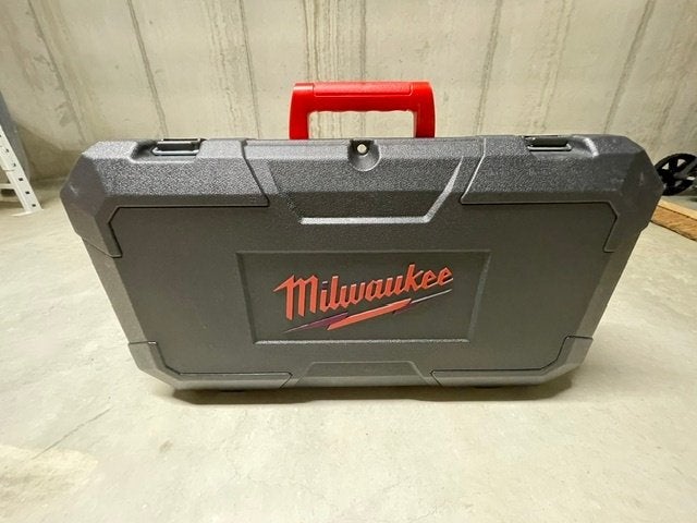 vetpomp op batterij Milwaukee, Ophalen of Verzenden, Zo goed als nieuw, Overige typen, Milwaukee