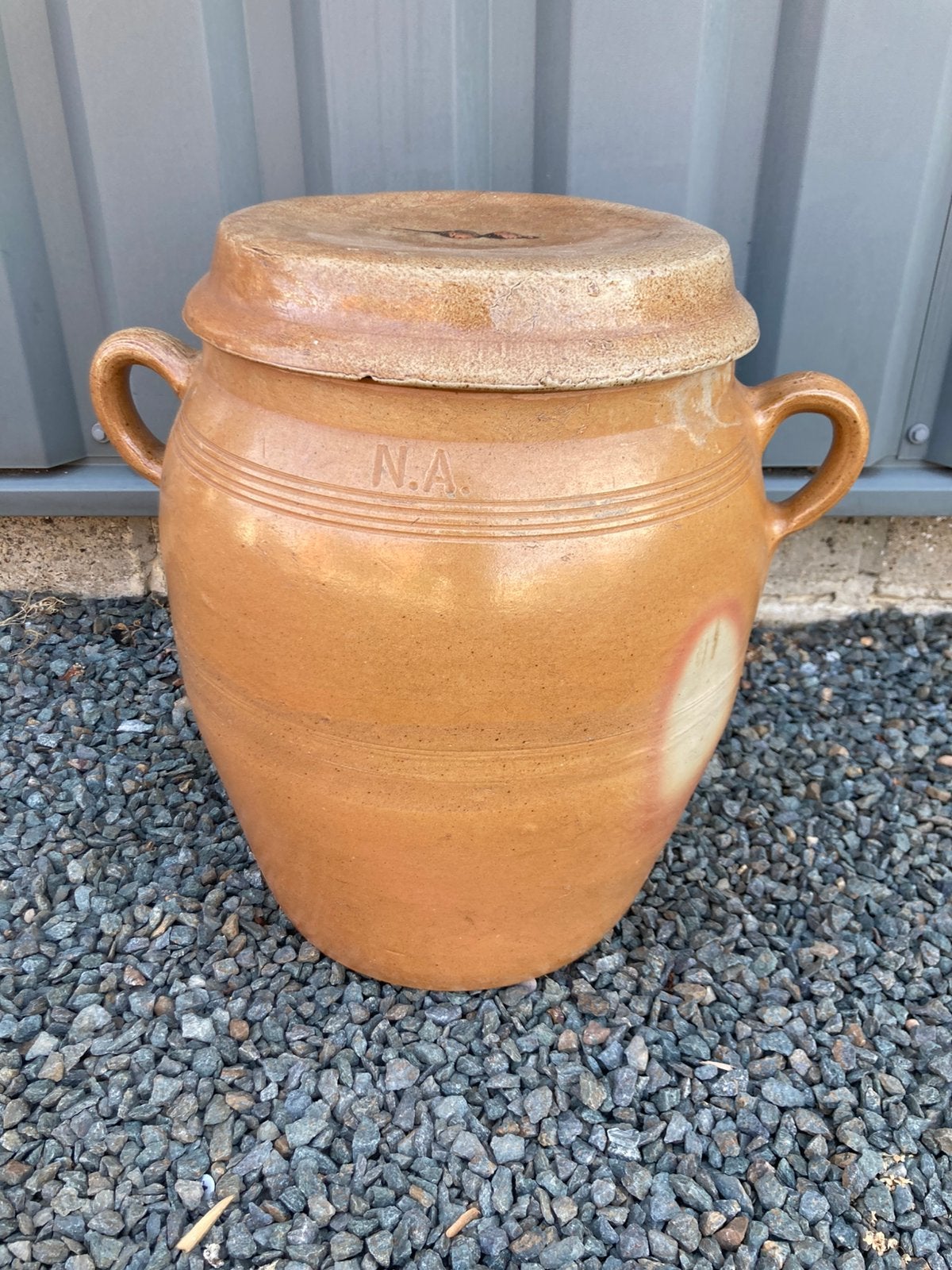 Stenen pot met deksel, Ophalen, Gebruikt