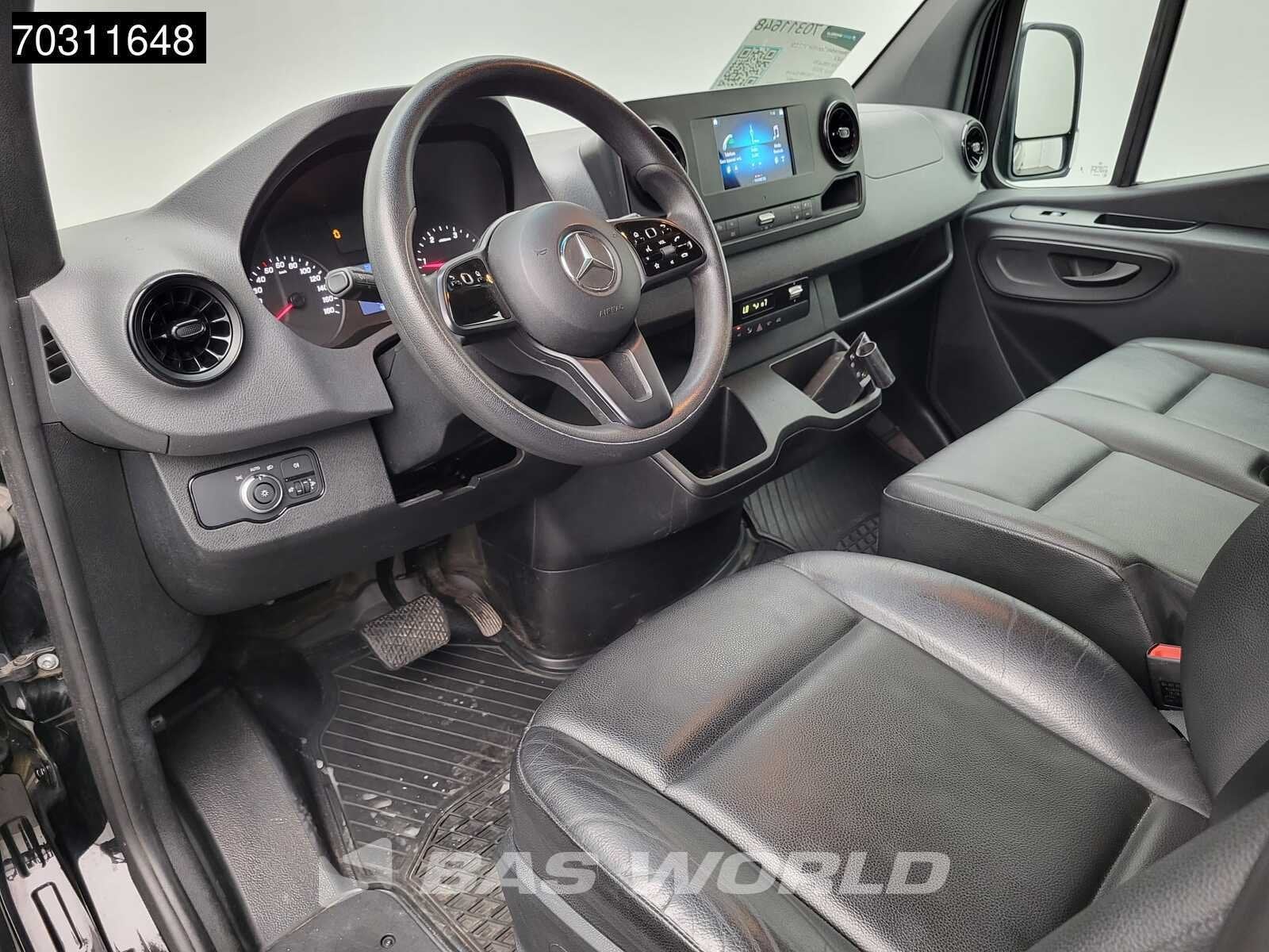 Mercedes Sprinter 317 CDI Automaat 3,5t Trekhaak 170PK L3H2, Auto's, Automaat, Gebruikt, Euro 6, 4 cilinders