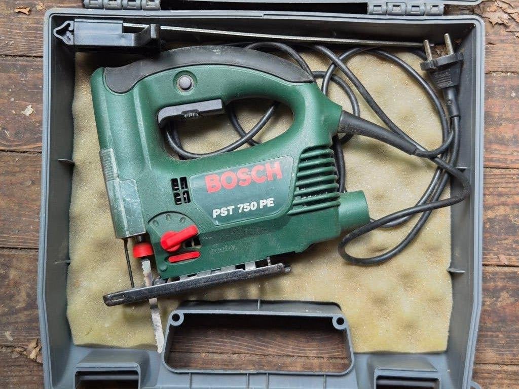 Bosch wipzaag PST 750 PE, Doe-het-zelf en Bouw, Ophalen, Gebruikt, Bosch groen, 30 tot 70 mm