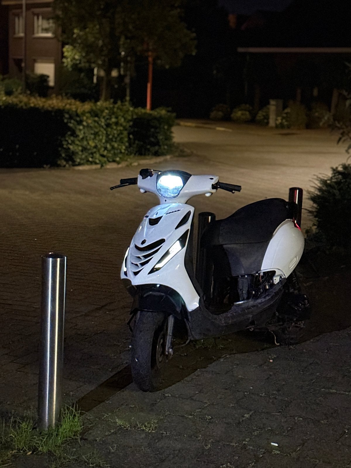 70cc zip aklasse, Fietsen en Brommers, Ophalen, Zo goed als nieuw, Zip