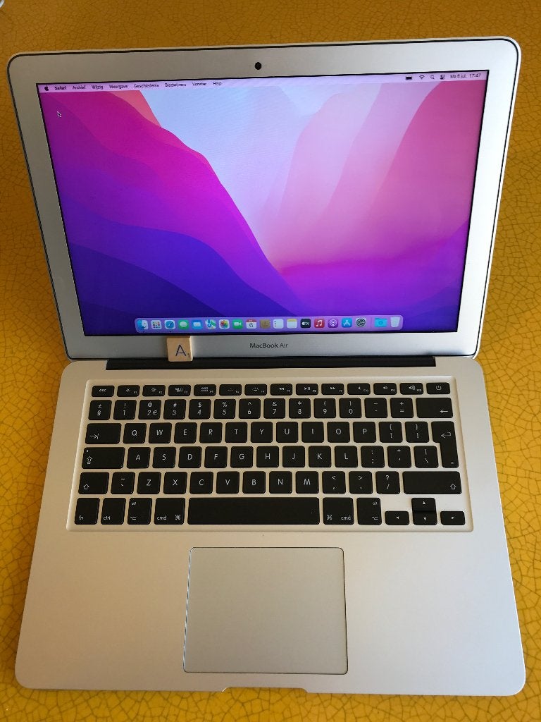 4 x MacBook Air 2015/2018 8GB RAM 256/128GB SSD vanaf € 120, 256 GB, Qwerty, 8 GB, 13 inch