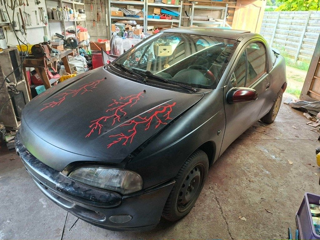 opel tigra a 1996 oldtimer, Leder en Stof, Zwart, Handgeschakeld, 1400 cc