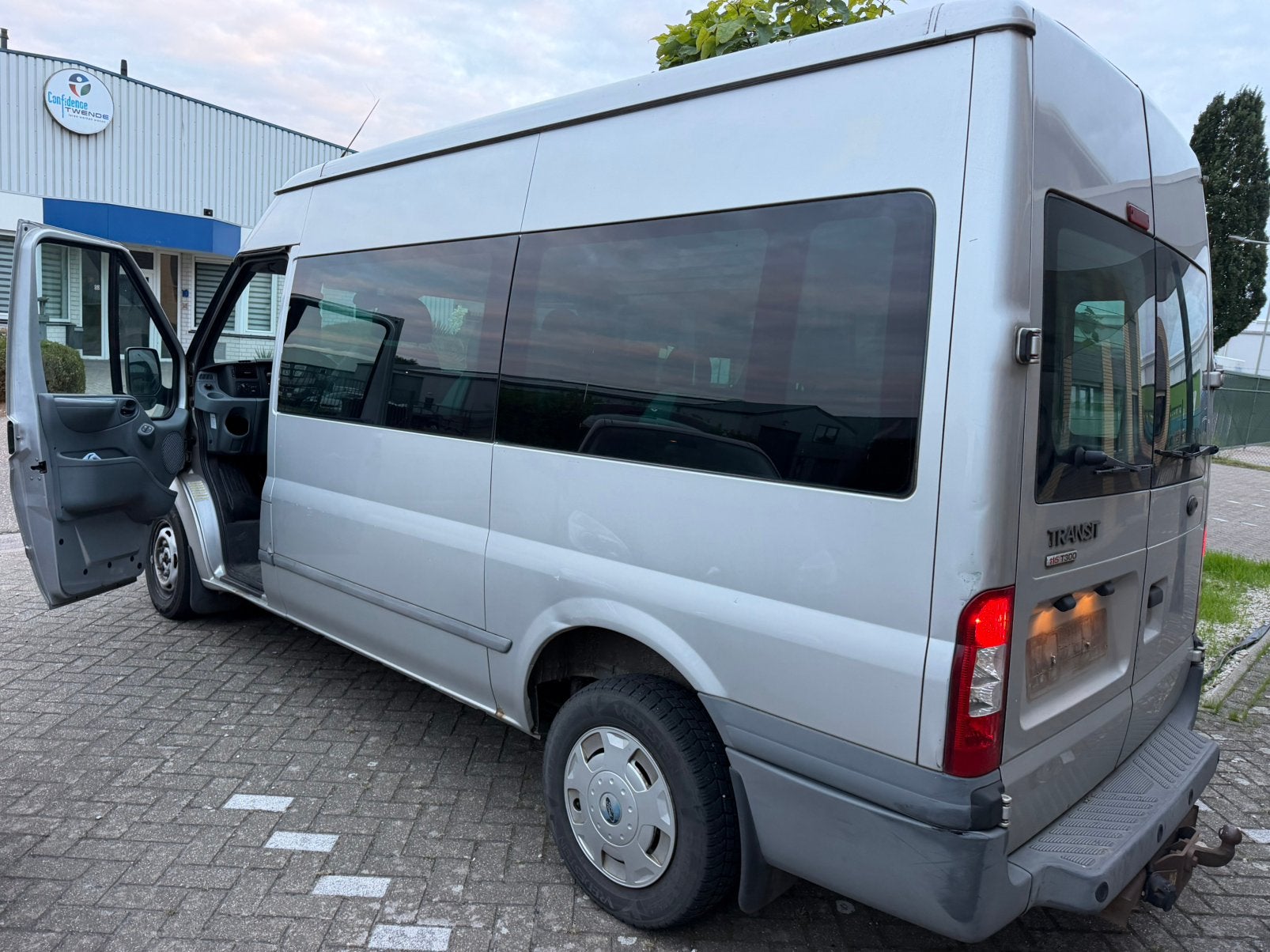 Te koop Ford Transit 2,2 TDCI diesel bouwjaar 2010, Autos, Argent ou Gris, Achat, Boîte manuelle, Autre carrosserie