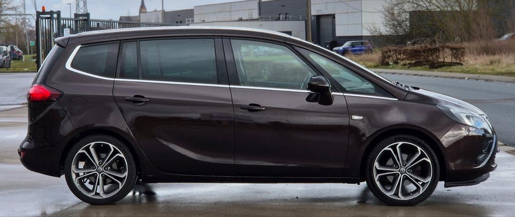 Opel zafira 16cdti 7plcs full opt euro6 140mkm 8500€, Autos, Euro 6, 7 places, Boîte manuelle, Bluetooth