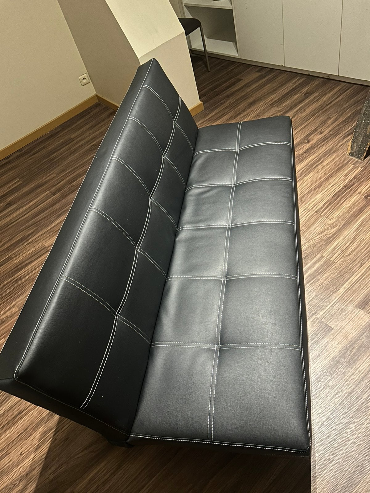 Zetel bed van zwartleer, Huis en Inrichting, Ophalen, Zo goed als nieuw, Leer