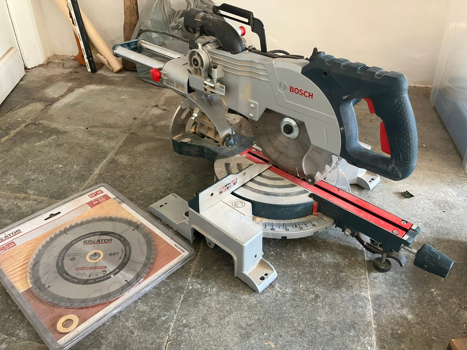 Afkortzaag Bosch GCM 800 SJ, Doe-het-zelf en Bouw, Ophalen, Zo goed als nieuw, Afkortzaag