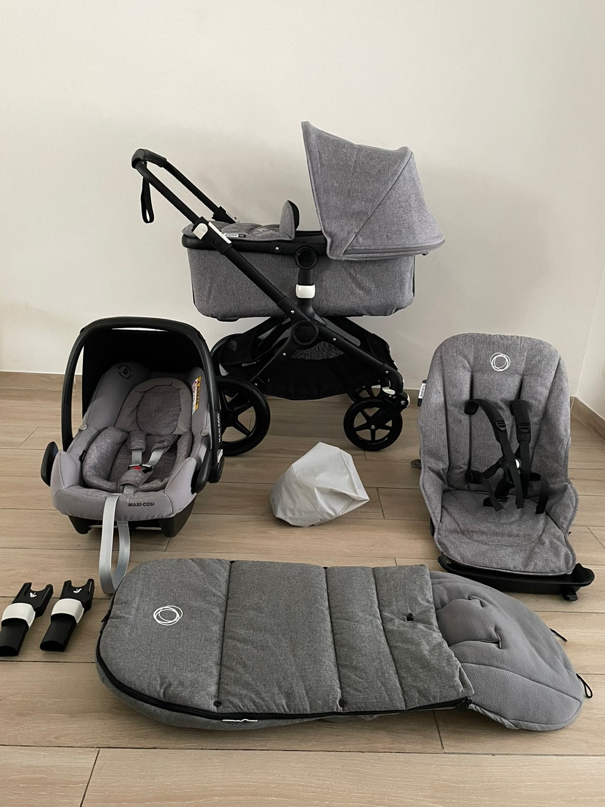 Bugaboo Fox 2 noir/gris mélangé 3-en-1 complète, Enfants & Bébés, Ba, Comme neuf, Enlèvement, Protection de pluie