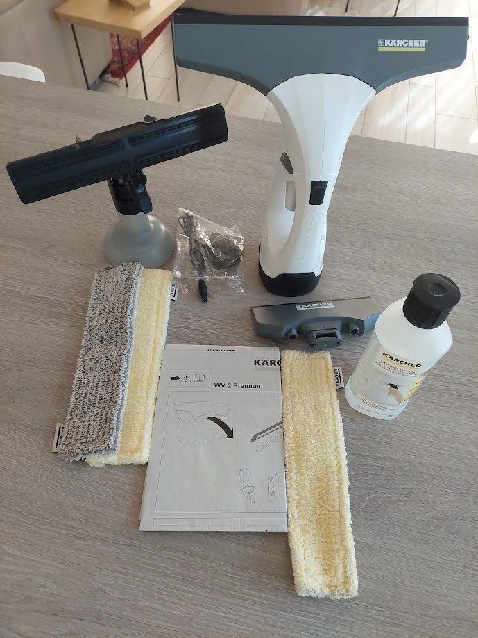 Karcher WV2 Premium, Maison & Meubles, Enlèvement, Essuie-vitre ou Raclette