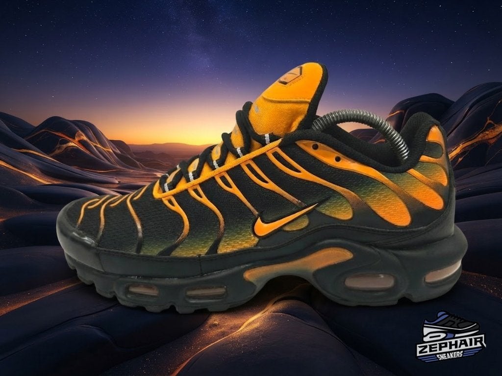 Nike Air Max Plus TN 'Black/Sundial' EU42.5 2023, Enlèvement ou Envoi, Nike, Comme neuf, Baskets