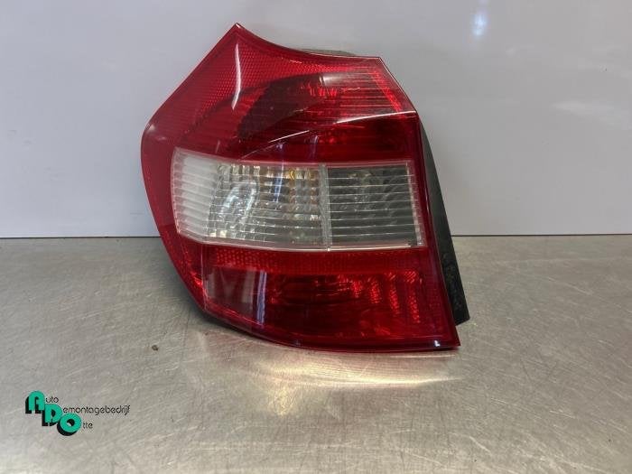 Feu arrière gauche d'un BMW 1-Serie (1-Serie 03-), -, 3 mois de garantie, Utilisé, -