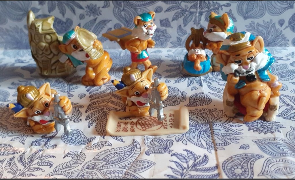 6 figurines kinder serie egyptochats, Enlèvement ou Envoi, Utilisé, Figurines