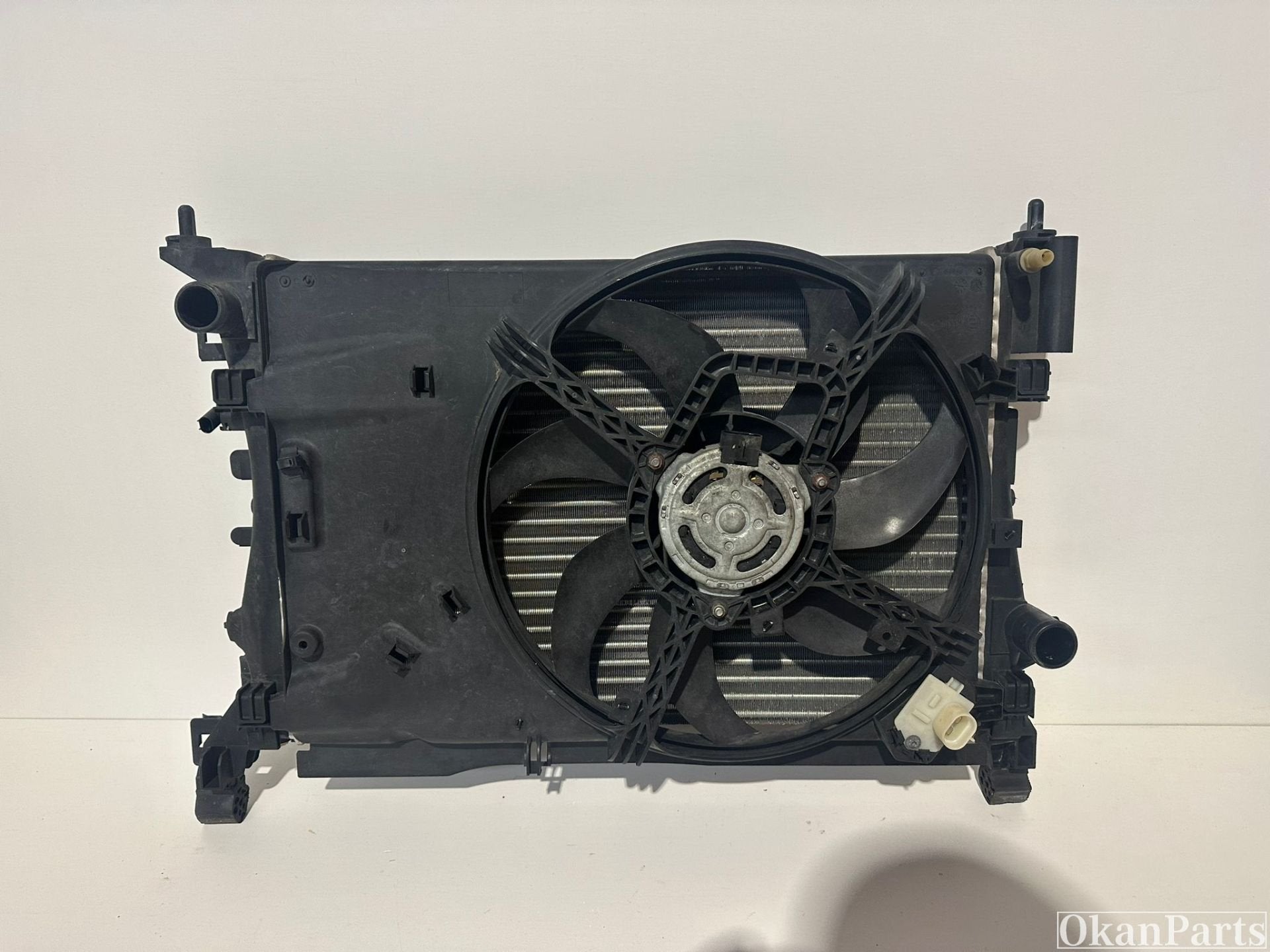 Opel Corsa D koelvin radiateur 13249564 13249566, Gebruikt, Opel