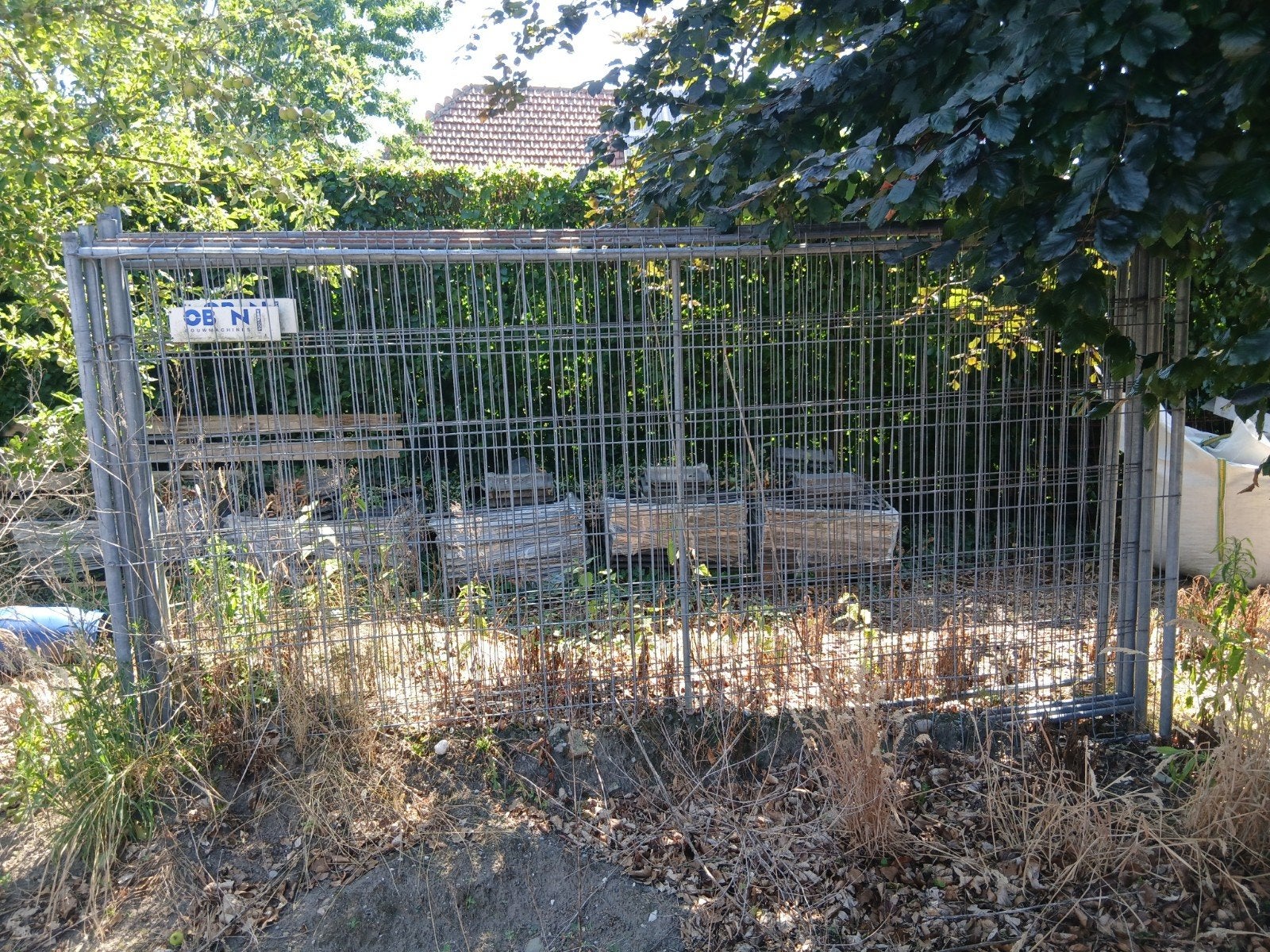 Heras hekken, Ophalen