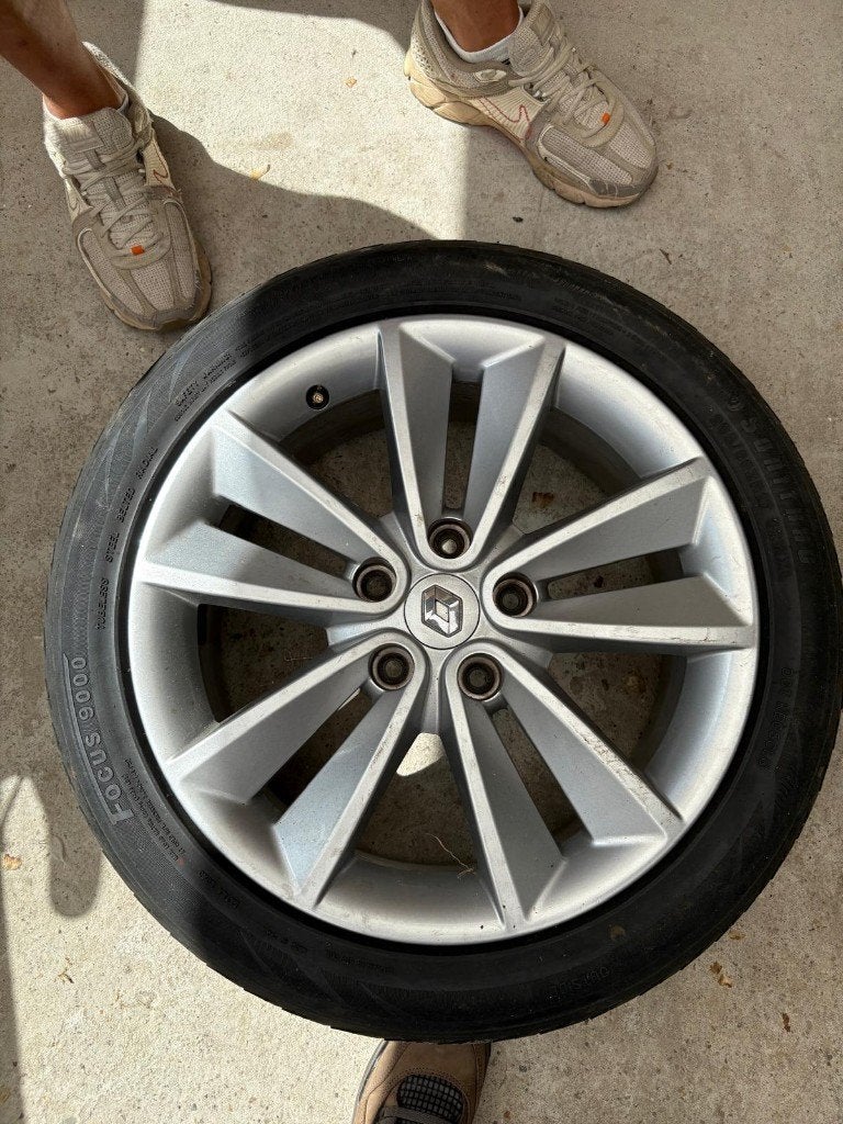 Pneus + jantes Renault, Autos : Pièces & Accessoires, Pneus & Jantes, Véhicule de tourisme, Pneus été, 205 mm, Enlèvement