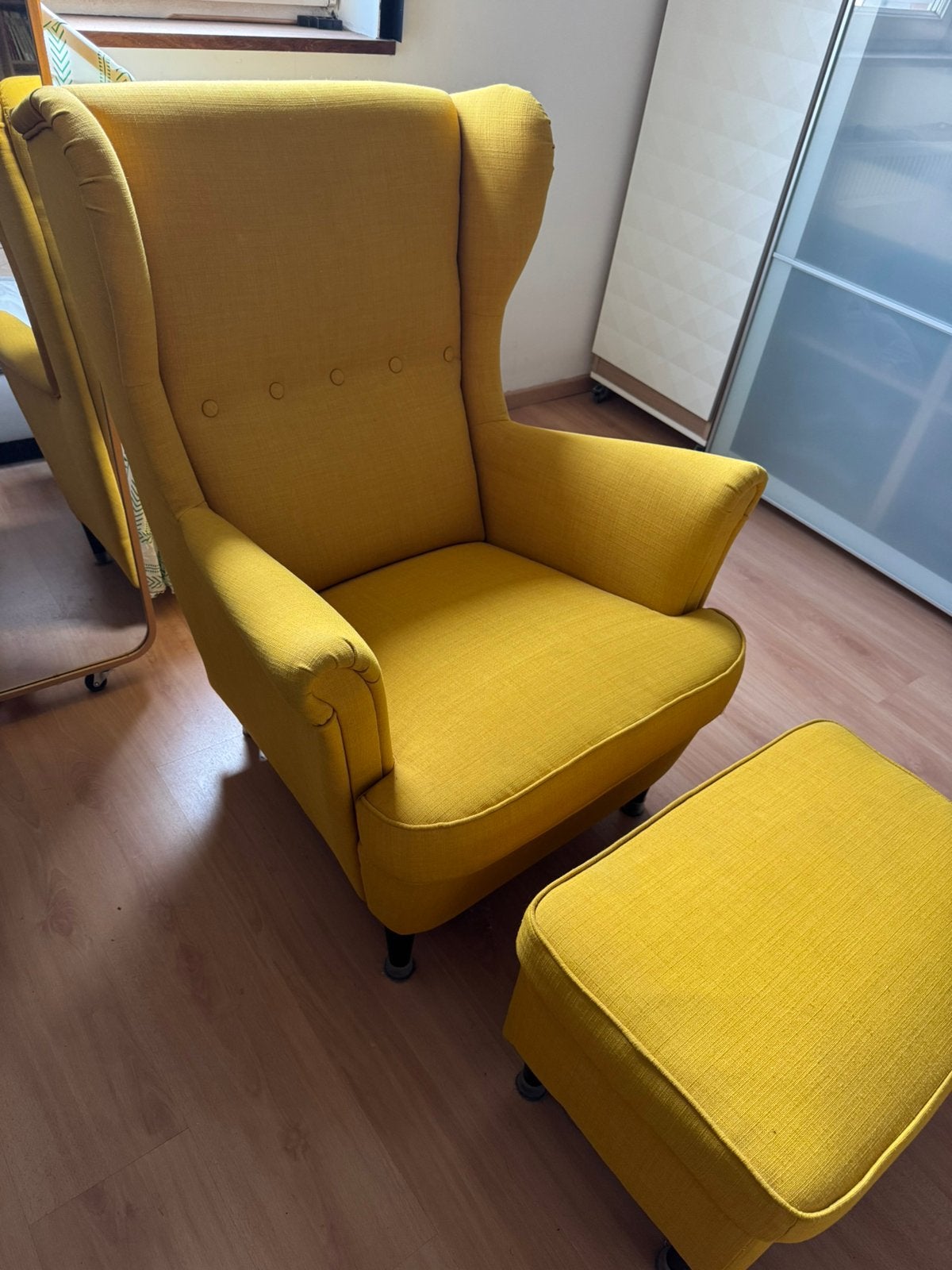 Fauteuil Ikea Strandmon moutarde, Enlèvement, Comme neuf