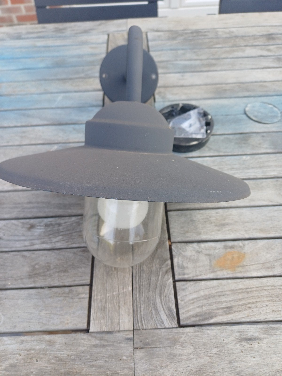lamp (voordeur/tuin), Ophalen