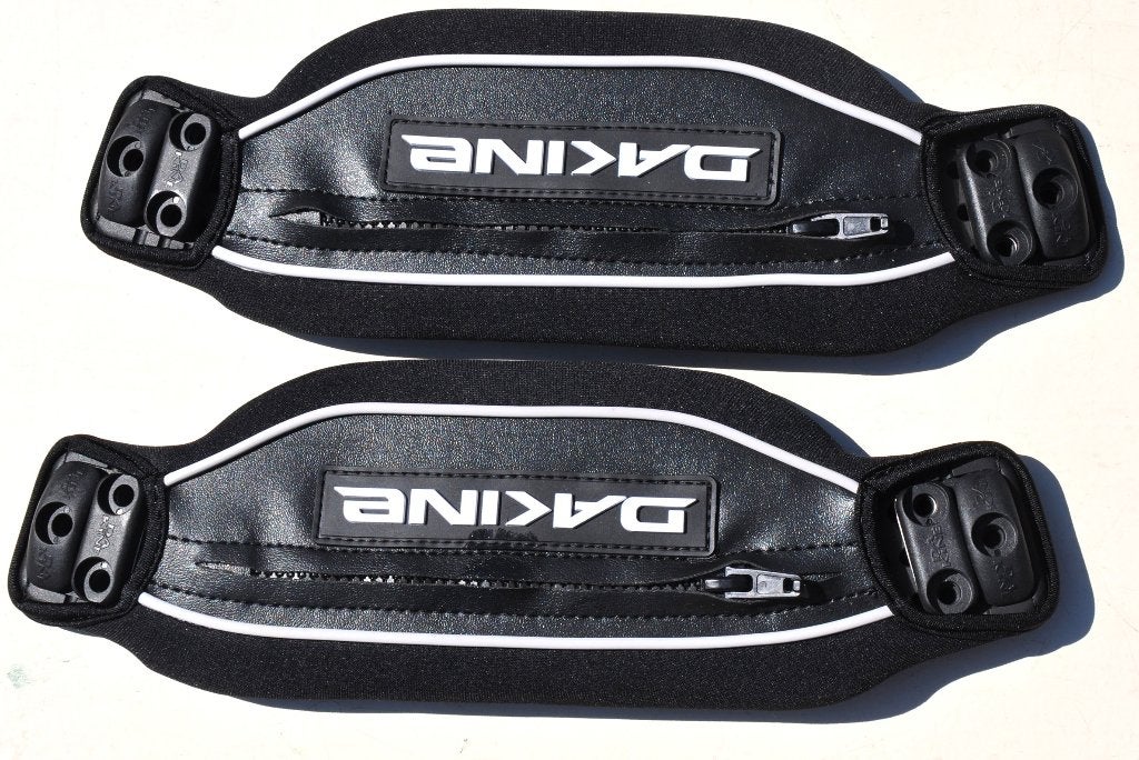 Nouveaux footstraps Dakine, Sports nautiques & Bateaux, Kitesurf, Enlèvement, Neuf, Fixation
