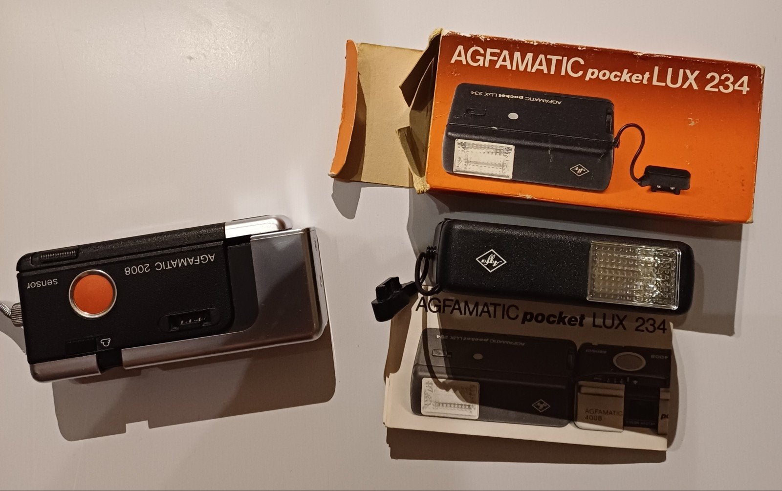 Oude analoog fototoesel Agfamatic, Audio, Tv en Foto, Fotocamera's Analoog, Ophalen