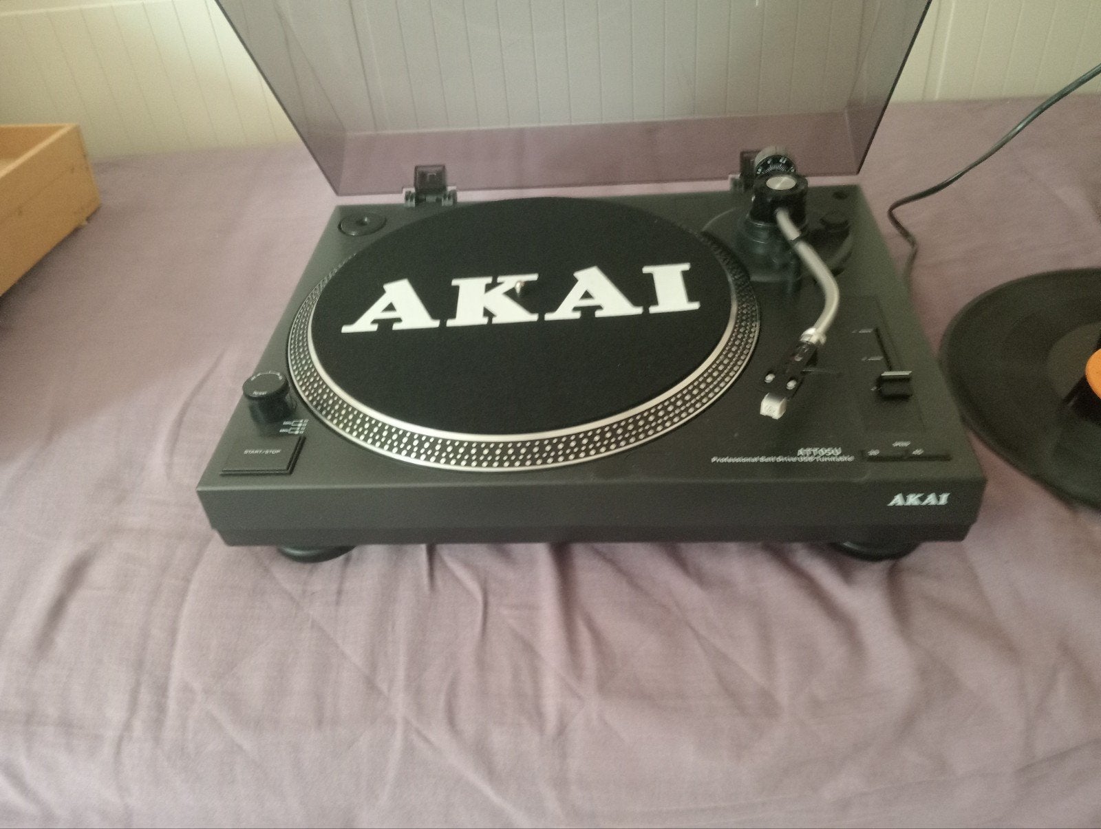 AKAI ATT05U platenspeler ZEER GOEDE TOESTAND, Enlèvement ou Envoi, Tourne-disque, Akai, Connexion USB