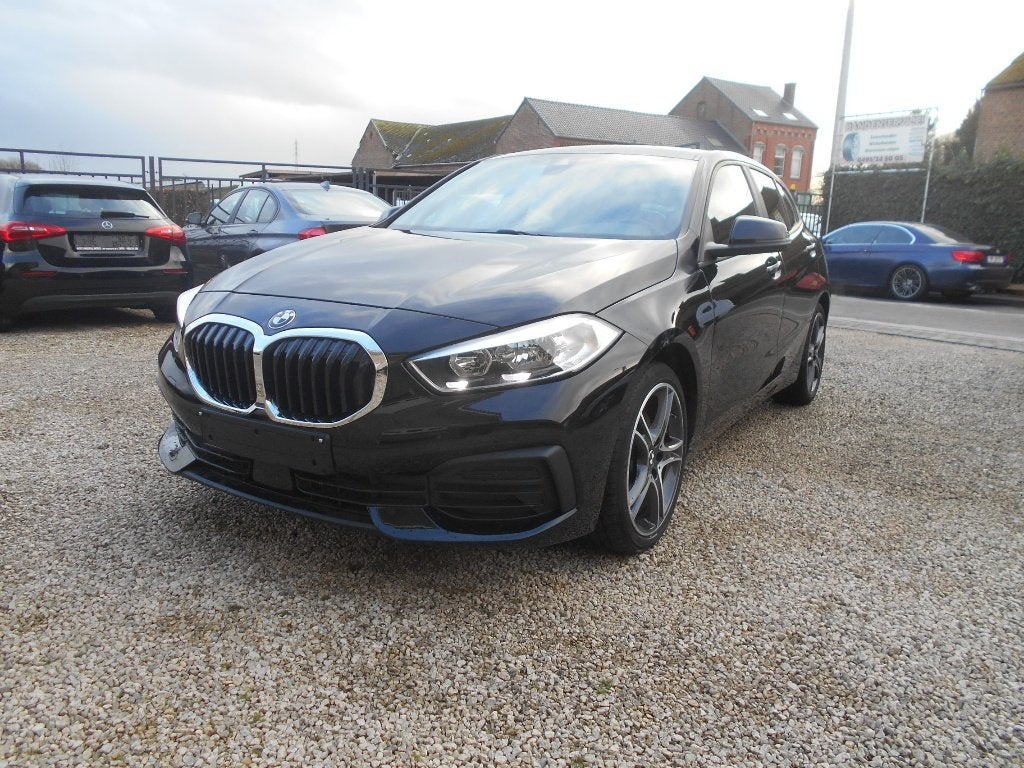 BMW 118i AUTOMAAT BENZINE 68000KM AIRCO, Auto's, Euro 6, 4 cilinders, https://public.car-pass.be/vhr/3a7659a2-b2fd-4ae5-ab87-ae94ce619542