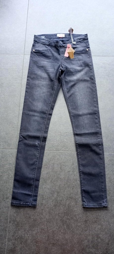 nieuwe broek Vingino maat 176, Kinderen en Baby's, Kinderkleding | Maat 176, Broek, Meisje, Nieuw, Ophalen of Verzenden