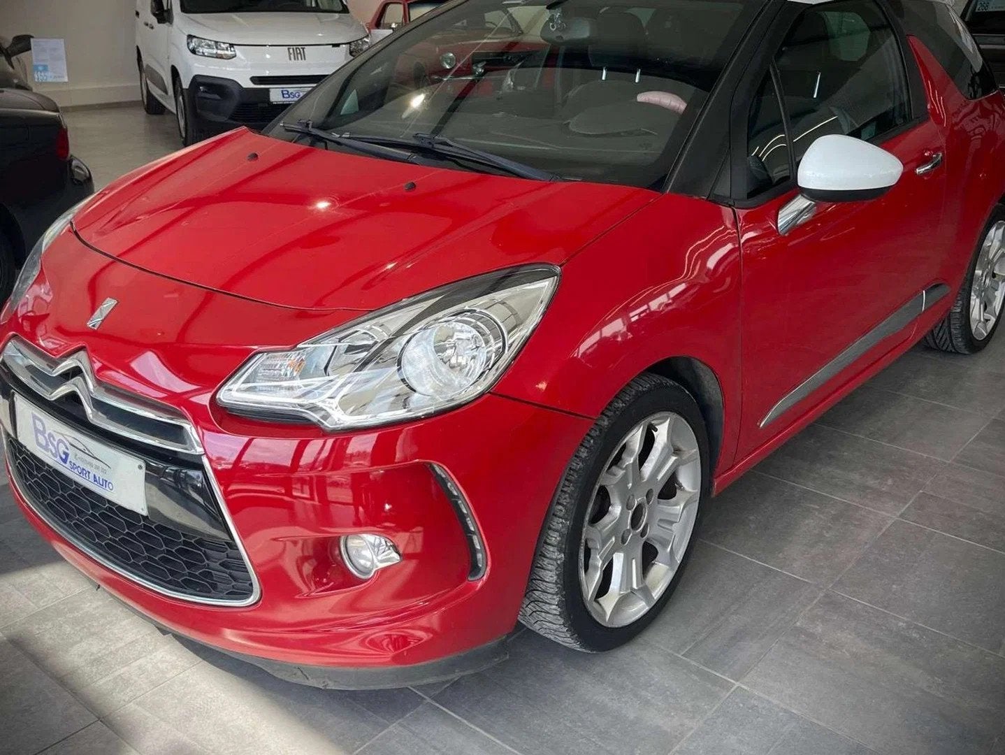 Citroën DS3 1.6 e-HDi * PRIX A EMPORTER *, Autos, Rouge, Euro 5, Achat, 82 kW