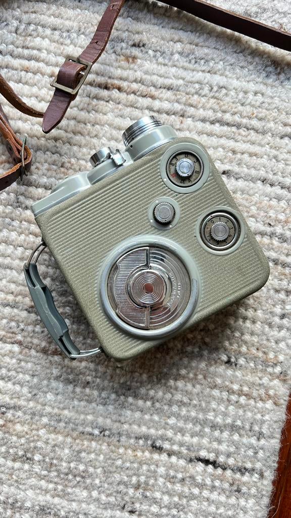 Eumig C3  camera, Enlèvement