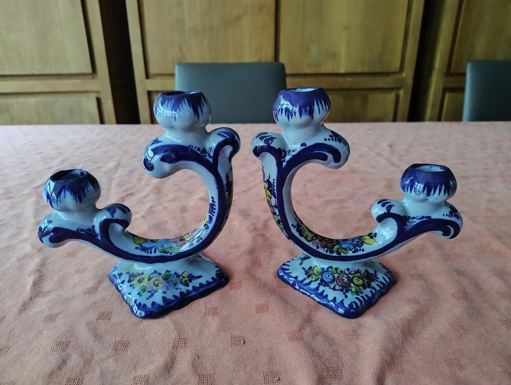 2 vintage blauwe keramieken handgeschilderde kandelaars, Enlèvement ou Envoi, Céramique ou Poterie