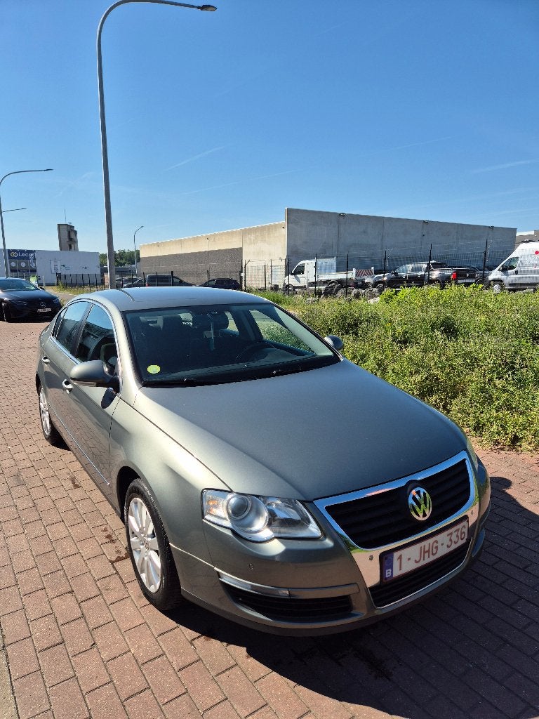 Volswagen Passat 1600 TDI, Autos, Euro 5, 4 portes, Capteur de lumière, 95 kW