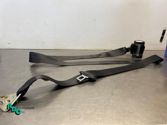 Ceinture de sécurité arrière droite d'un Volkswagen Golf, Volkswagen, -, 3 mois de garantie, Utilisé