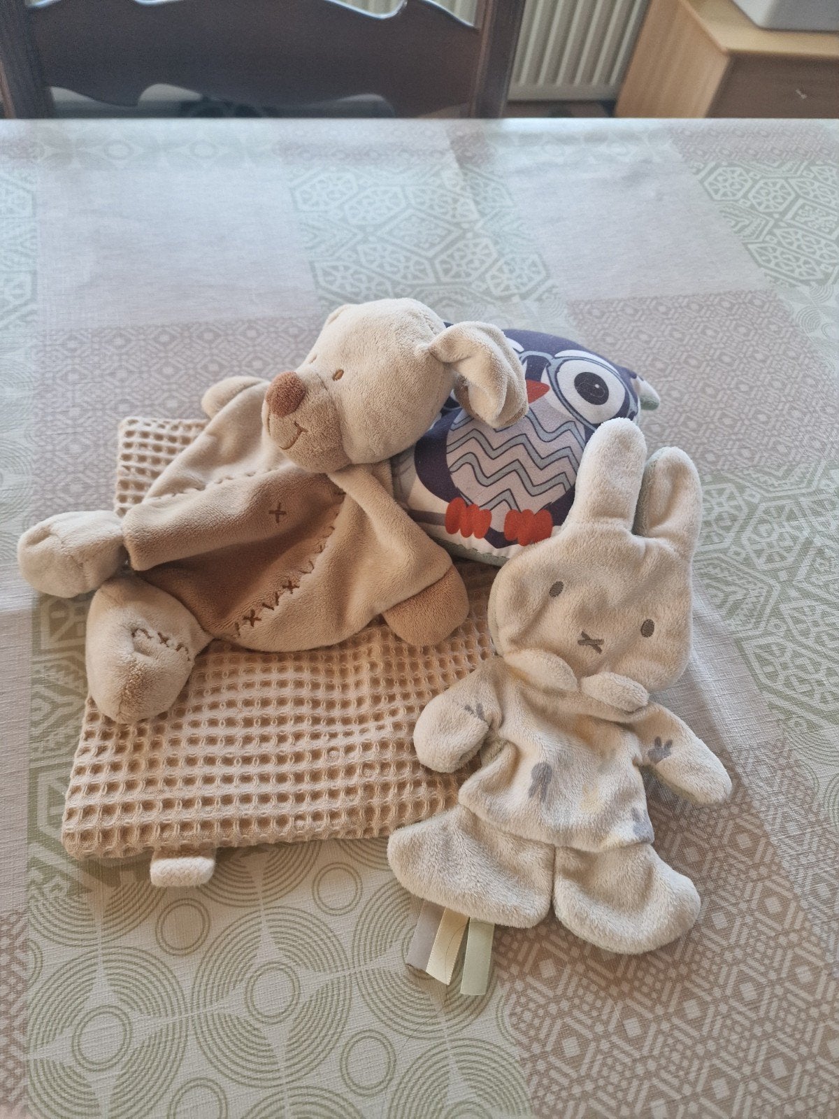 Gloednieuw Babypakket - Nijntje,knisper, Skip Hop rammelaar, Kinderen en Baby's, Nijntje, Ophalen of Verzenden, Nieuw, Beige
