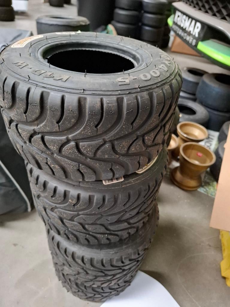 Kart banden merk komet, Sport en Fitness, Ophalen, Zo goed als nieuw, Kart