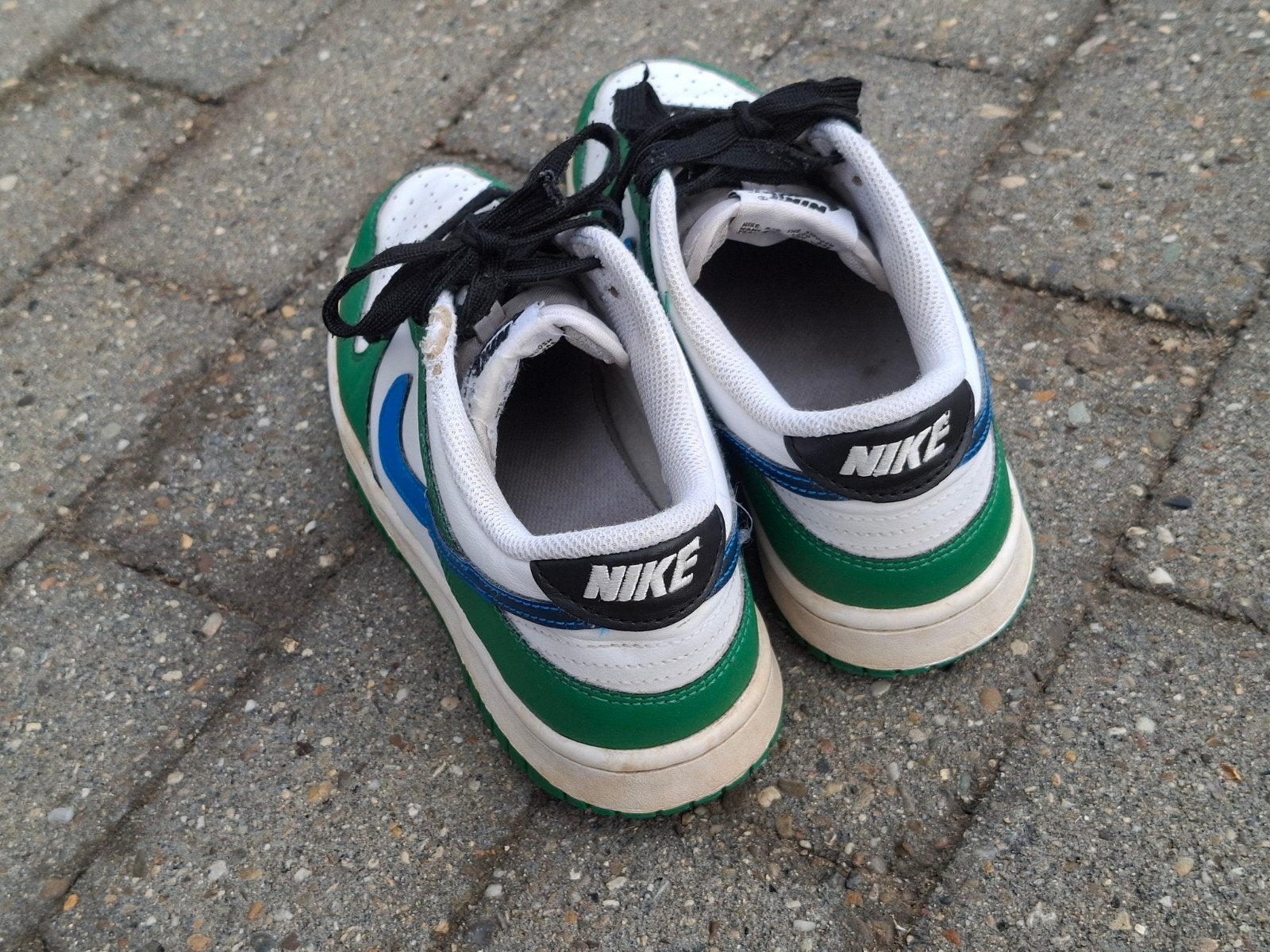 nike dunk low maat 39, Enlèvement