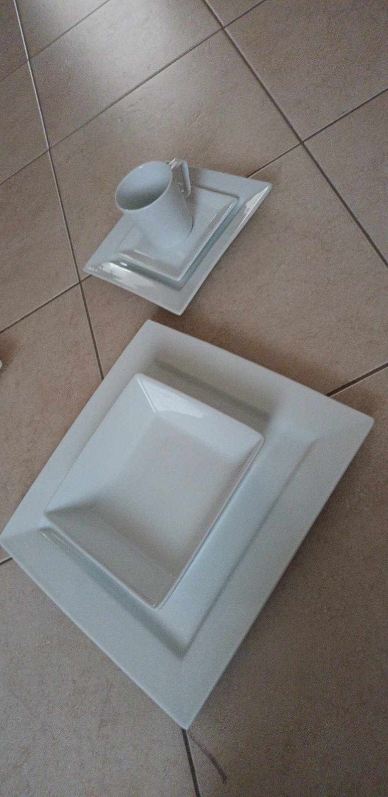 servies cosy en trendy 12p compleet, Huis en Inrichting, Ophalen