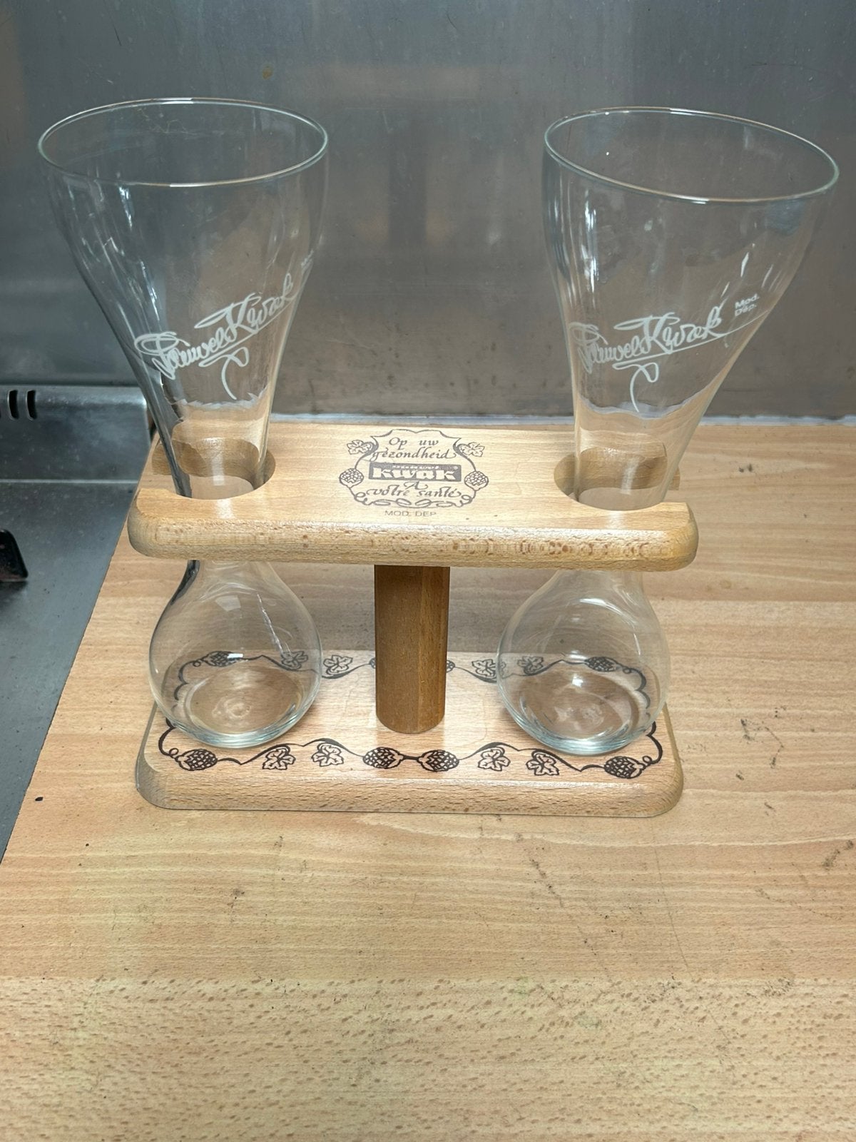 Verre a kwak, Enlèvement, Comme neuf