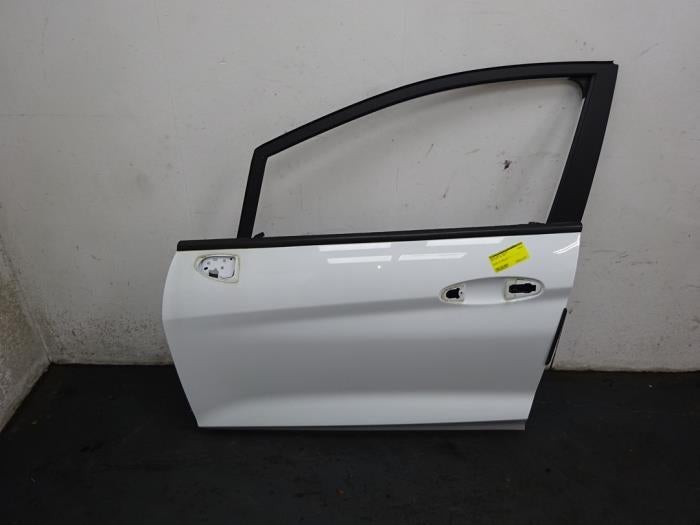 Portier 4Deurs links-voor van een Ford Fiesta (FROZEN), Gebruikt, -, Deur, -