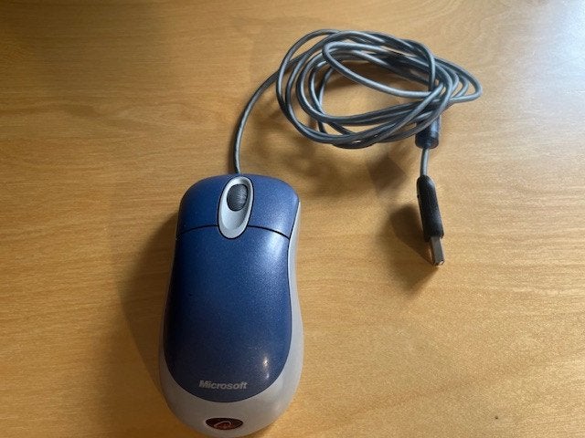 Microsoft Optical Mouse Blue, Computers en Software, Muizen, Ophalen of Verzenden, Gebruikt, Bedraad, Muis