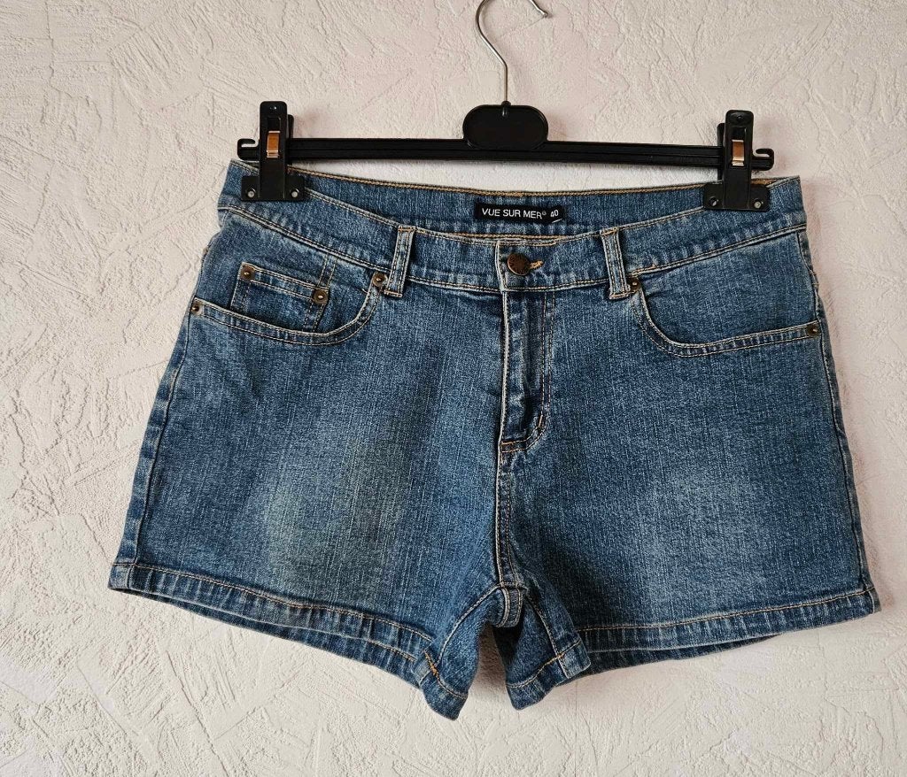 Short en jeans Vue Sur Mer taille 40, Vêtements | Femmes, Enlèvement ou Envoi, Comme neuf, Taille 38/40 (M)
