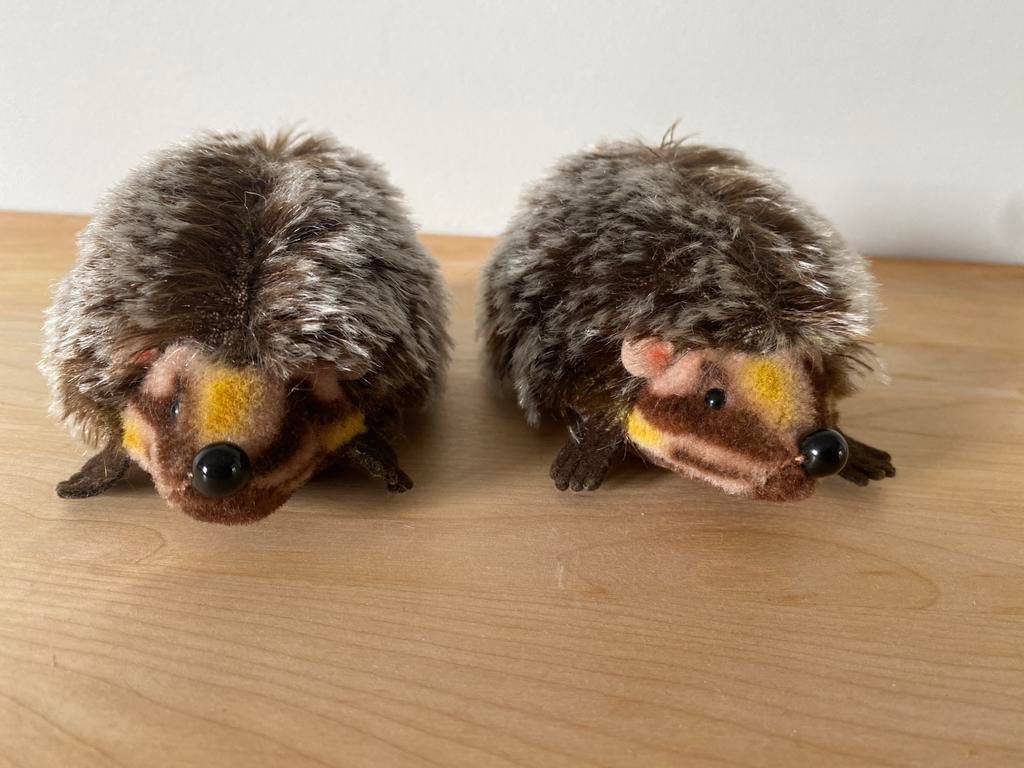 2 egeltjes “Joggi” Steiff, Enlèvement ou Envoi