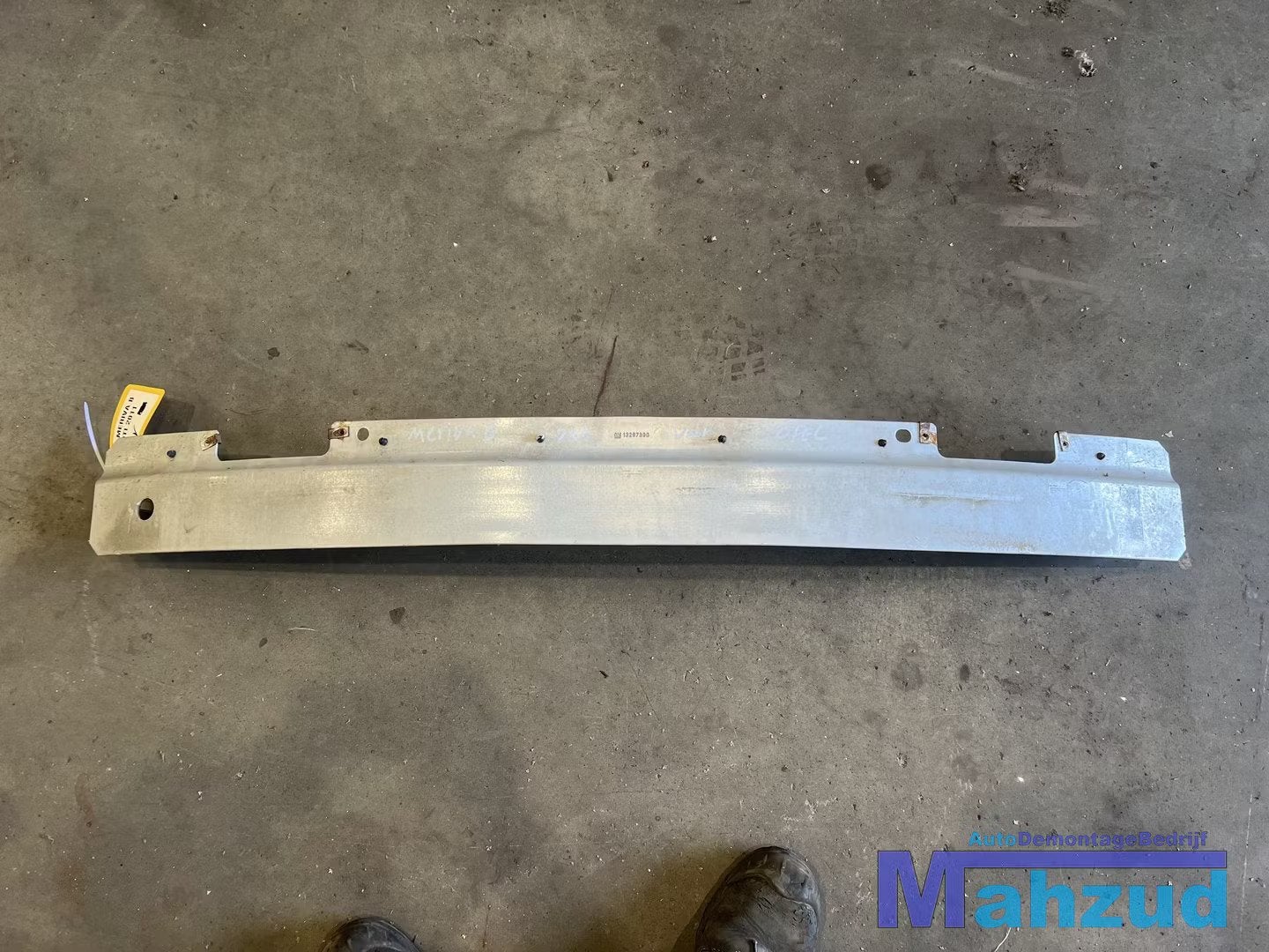 OPEL MERIVA B bumperbalk voor 2011-2018 13267890, Opel Automobile GmbH, Avant, Opel, Bahnhofsplatz 1
65423  Russelsheim am Main, DE