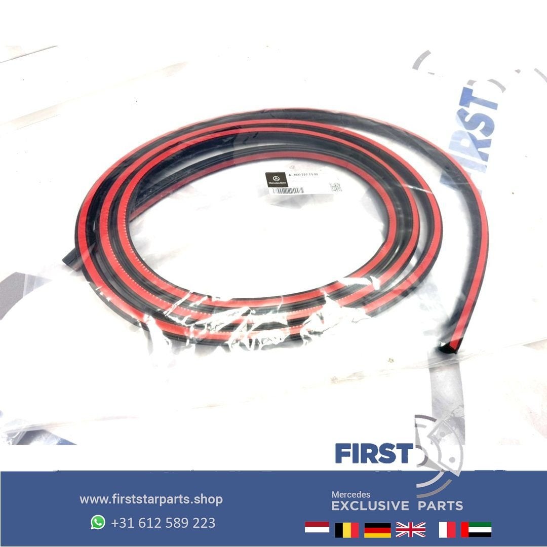 W176 deur rubber Mercedes A Klasse A0007271300 deurrubber, Utilisé, -, -, Enlèvement ou Envoi