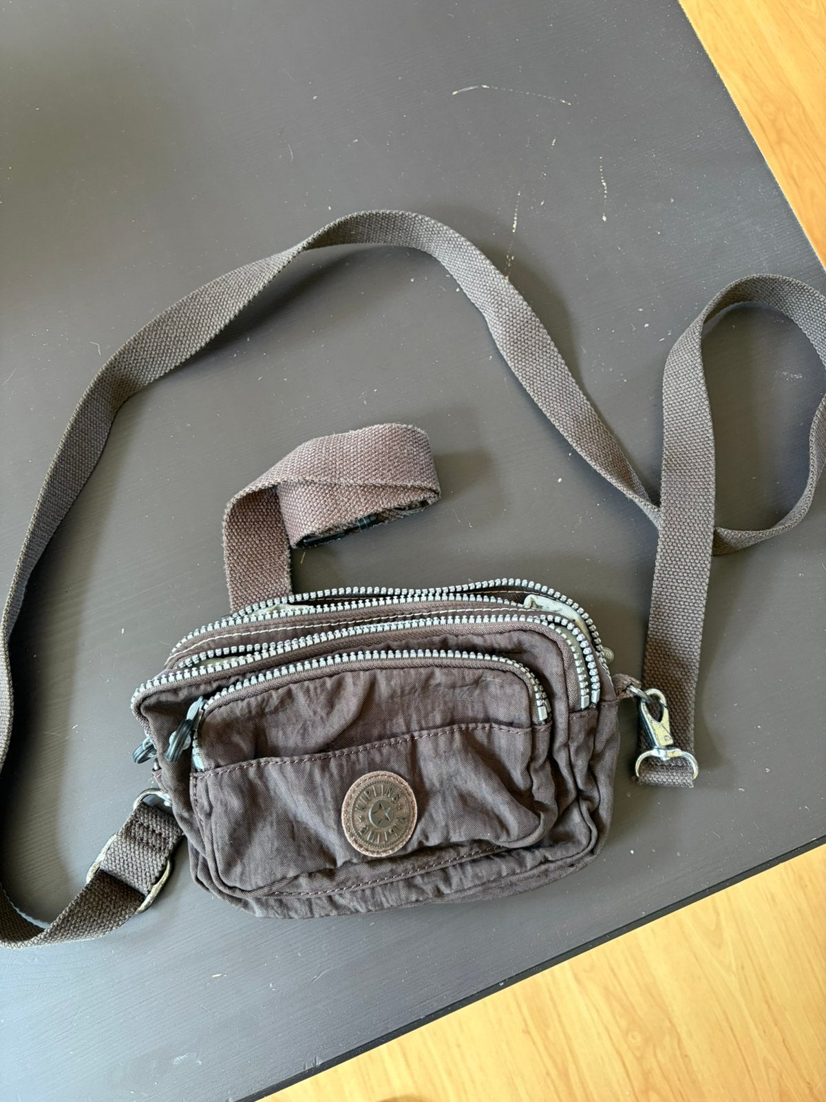 Handtasje Kipling, Handtassen en Accessoires, Tassen | Schoudertassen, Ophalen, Zo goed als nieuw, Grijs, Kipling