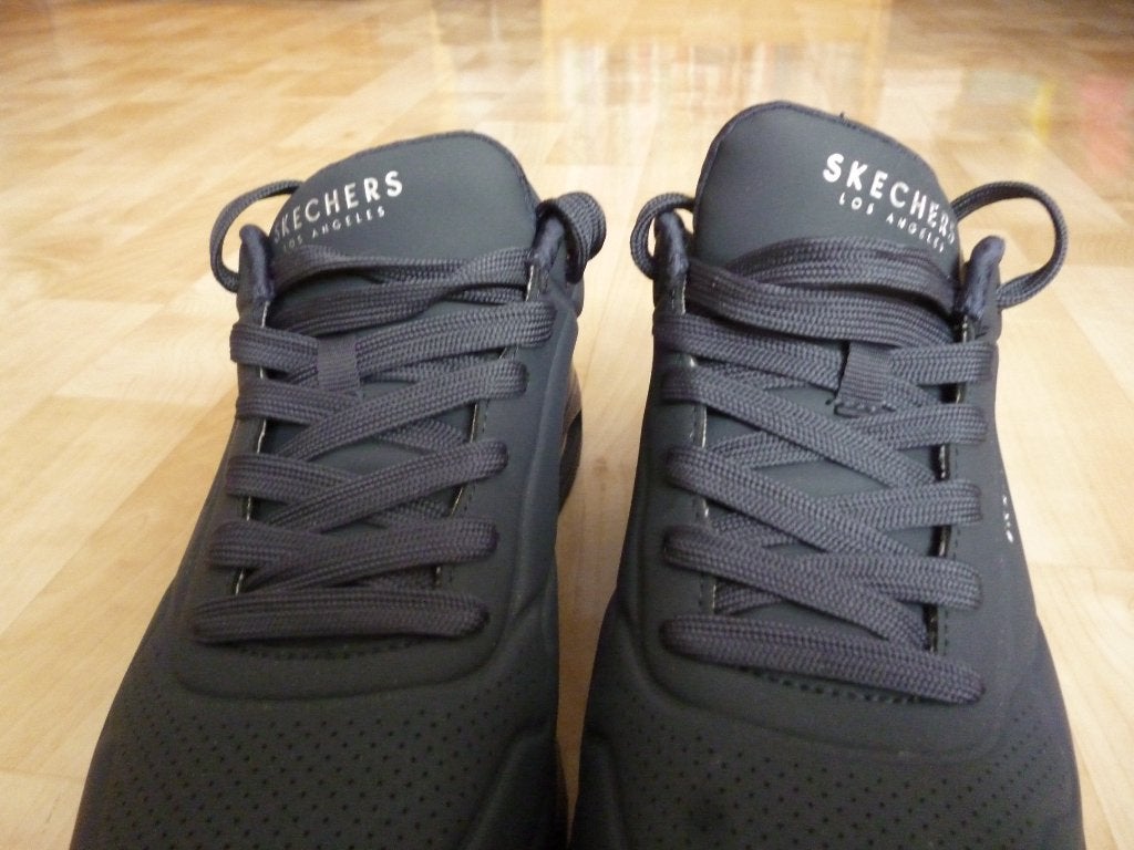 Chaussures SKECHERS taille 42, Vêtements | Hommes, Neuf, Autres couleurs, Skechers, Baskets