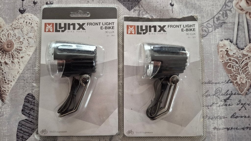 NIEUW voorlicht LYNX E-bike 30 lux koplamp €10/stuk ipv 18 €, Vélos & Vélomoteurs, Enlèvement, Neuf, Phare avant