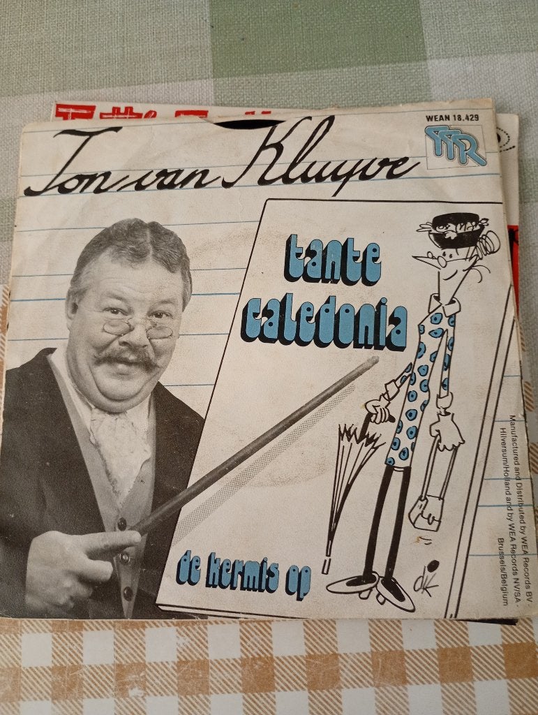 Ton Van Kluyve - Tante Caledonia, En néerlandais, Pochette photo, 7 inch, Utilisé
