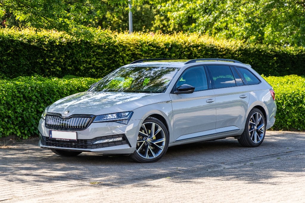 Skoda Superb Combi 1.4 TSI iV DSG Sportline - Full Option, Auto's, Skoda, Particulier, Superb, 360° camera, ABS, Achteruitrijcamera